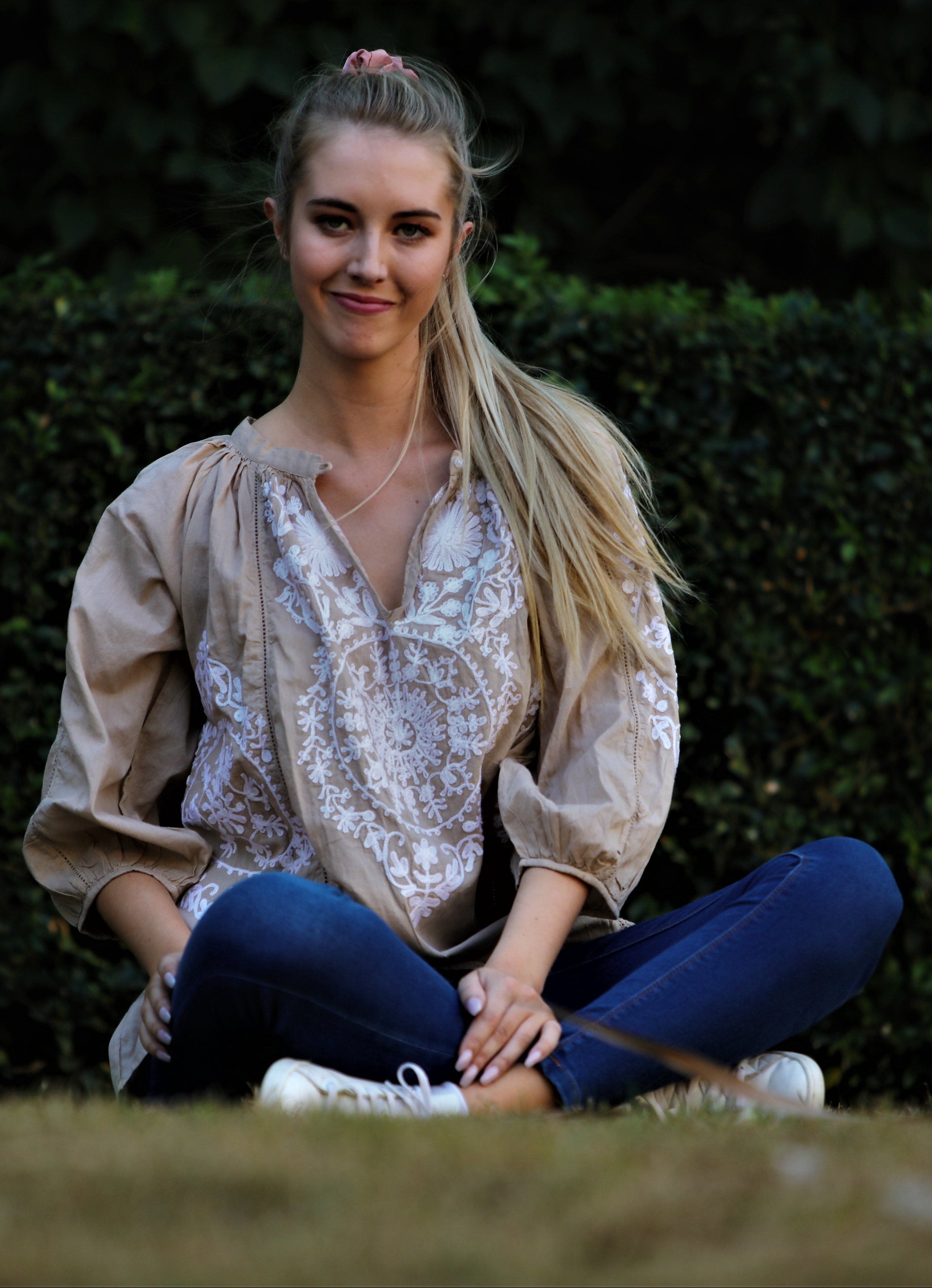 Ebullient Bishop Top