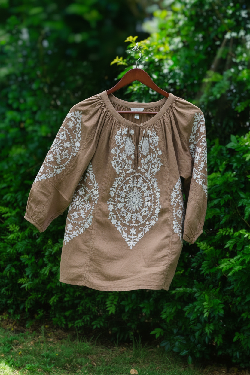 Ebullient Bishop Top lighter mocha